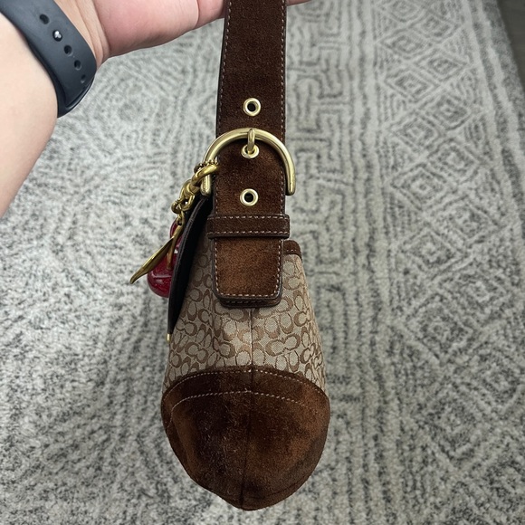 SOLD - Picture 3 of 6